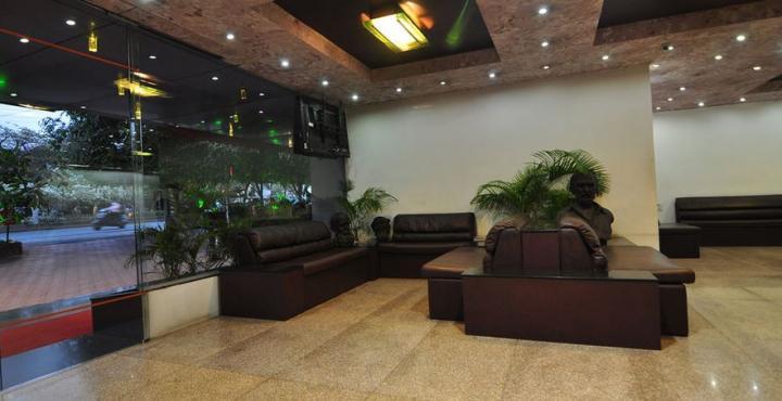 Infiniti Hotel And Spa Indore Exterior photo